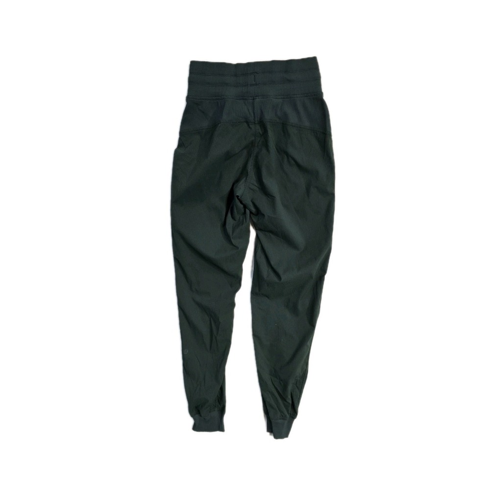 Lululemon Women's Green Joggers Tshirt Lot Of 2 Size 0 - Picture 3 of 7
